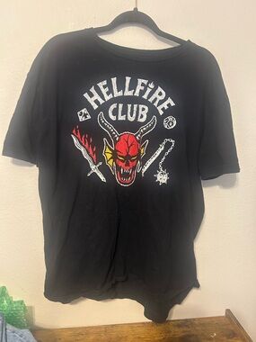 Hellfire Club Graphic Tee - Black Men’s size XL 100% cotton